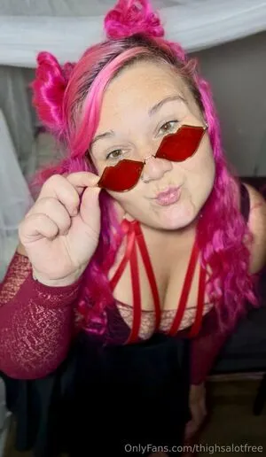 Thighsalotfree OnlyFans Leaked Free Thumbnail Picture - #74E3BpCtgq