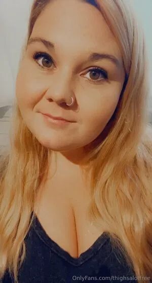 Thighsalotfree OnlyFans Leaked Free Thumbnail Picture - #Ys2fYi66tz