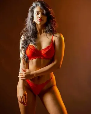 Thilini Hewa OnlyFans Leaked Free Thumbnail Picture - #OvlZIFFVr3