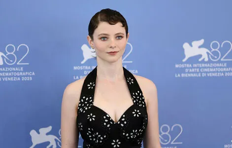 Thomasin Mckenzie OnlyFans Leaked Free Thumbnail Picture - #CAJZSzqLTN