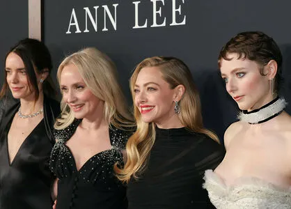 Thomasin Mckenzie OnlyFans Leaked Free Thumbnail Picture - #xXzpirD4PL