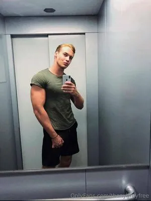 Thonygreyfree OnlyFans Leaked Free Thumbnail Picture - #5BELlFyzo6