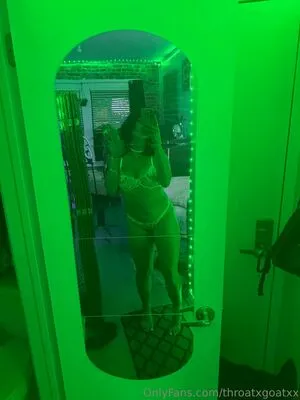 Throatxgoatxx OnlyFans Leaked Free Thumbnail Picture - #p0o4FdAswL