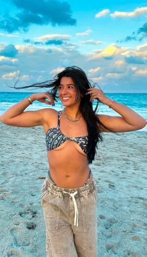 Throwsumchlo OnlyFans Leaked Free Thumbnail Picture - #dHheyyYkfW