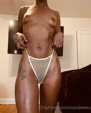 Tia Reid OnlyFans Leaked Free Thumbnail Picture - #1VFC78siax