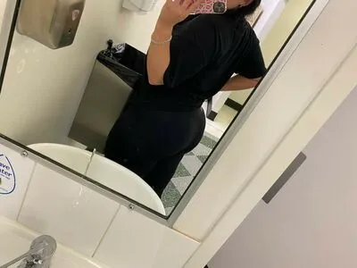 Tiddyfuccemma OnlyFans Leaked Free Thumbnail Picture - #S3v8W3Uani