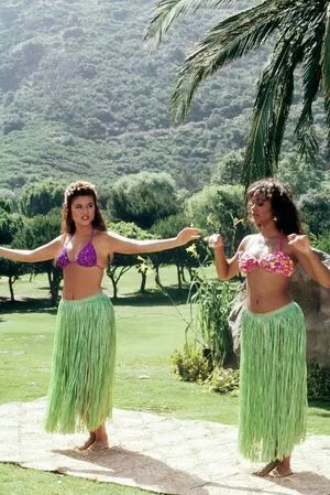 Tiffani Thiessen OnlyFans Leaked Free Thumbnail Picture - #2EKH25b91w