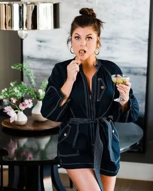 Tiffani Thiessen OnlyFans Leaked Free Thumbnail Picture - #kabQCVj6F5
