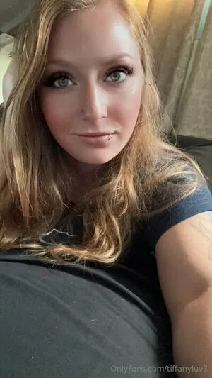 Tiffanyluv3 OnlyFans Leaked Free Thumbnail Picture - #NzOxilEMlL