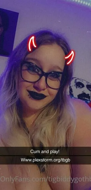 Tigbiddygothbitch OnlyFans Leaked Free Thumbnail Picture - #YNAAjyWcPD