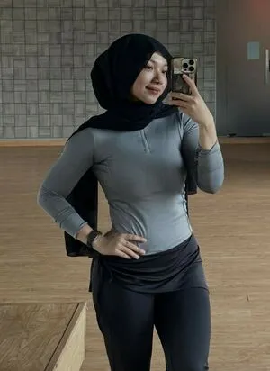 Tikom OnlyFans Leaked Free Thumbnail Picture - #SEBMohusu4