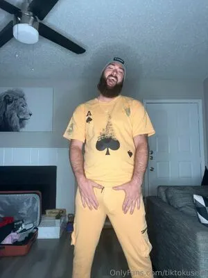 Tiktokuser1 OnlyFans Leaked Free Thumbnail Picture - #Sv03LHXTMA