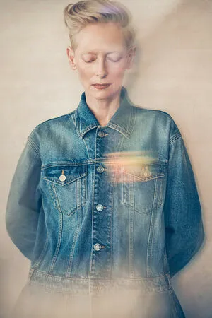 Tilda Swinton OnlyFans Leaked Free Thumbnail Picture - #5MlIdgoe53