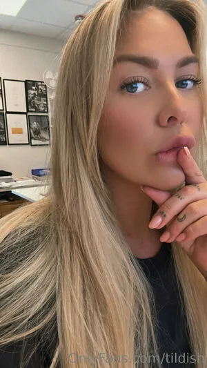 Tildish OnlyFans Leaked Free Thumbnail Picture - #p0BC7QuVRl