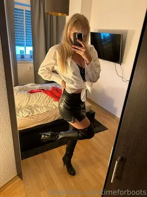 Timeforboots OnlyFans Leaked Free Thumbnail Picture - #4j10AG07bd
