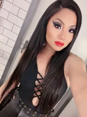 Tina Guo OnlyFans Leaked Free Thumbnail Picture - #4JrWfyK9VN