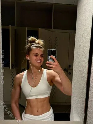 Tina Hausmann OnlyFans Leaked Free Thumbnail Picture - #7uWJXdwhEv