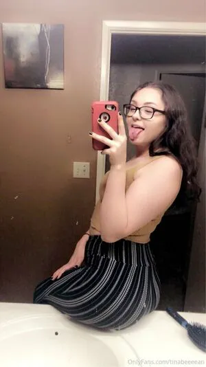 Tinabeeeean OnlyFans Leaked Free Thumbnail Picture - #8Gkgz8PHoM