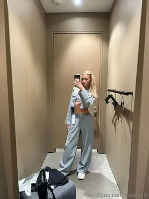 Tinabellee OnlyFans Leaked Free Thumbnail Picture - #ObiO4VWX6y