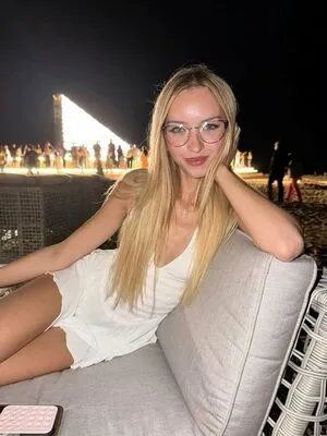 Tinabellee OnlyFans Leaked Free Thumbnail Picture - #yJ1DZqSR3L