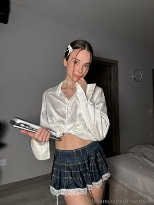 Tinaember OnlyFans Leaked Free Thumbnail Picture - #MUE1Ncmthr