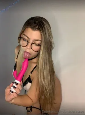 Tinaperassso OnlyFans Leaked Free Thumbnail Picture - #Q2ovf5FSN9