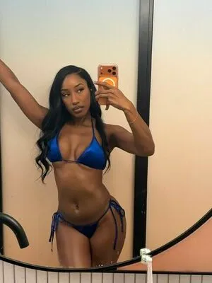 Tinaqueen OnlyFans Leaked Free Thumbnail Picture - #8l87CHf5K3