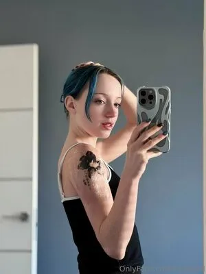 Tinaredd OnlyFans Leaked Free Thumbnail Picture - #clGt43jykz