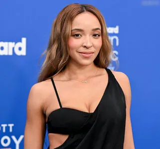 Tinashe OnlyFans Leaked Free Thumbnail Picture - #8Af6QLKLOY