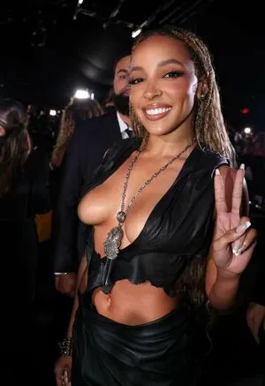 Tinashe OnlyFans Leaked Free Thumbnail Picture - #8z8987aQg3