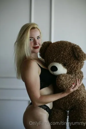 Tinayummyfree OnlyFans Leaked Free Thumbnail Picture - #83H0CjLzOe