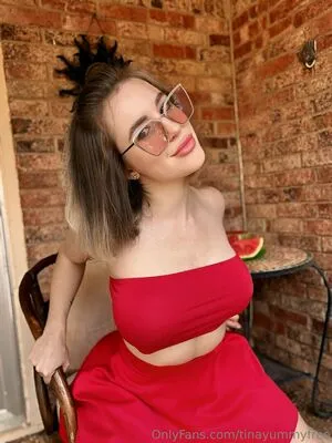 Tinayummyfree OnlyFans Leaked Free Thumbnail Picture - #92WZw8QWE4