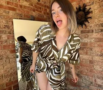 Tinayummyfree OnlyFans Leaked Free Thumbnail Picture - #TuUosgIAmV