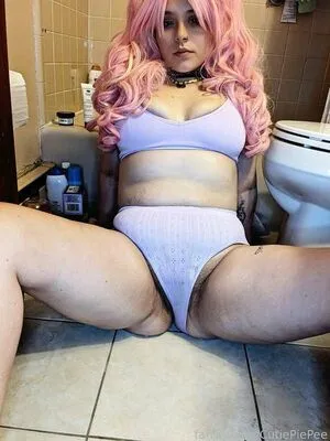 Tinklebell Pees OnlyFans Leaked Free Thumbnail Picture - #mzuEv7XxEL