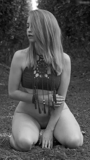 Tinuvielx Xluthien OnlyFans Leaked Free Thumbnail Picture - #I9YRY4Nw2Y