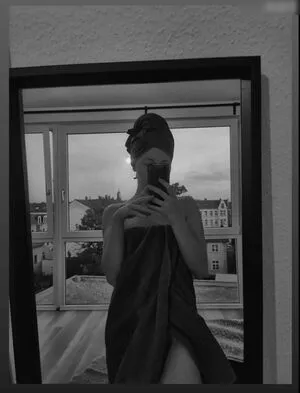 Tinuvielx Xluthien OnlyFans Leaked Free Thumbnail Picture - #dd3j9Nt4jI