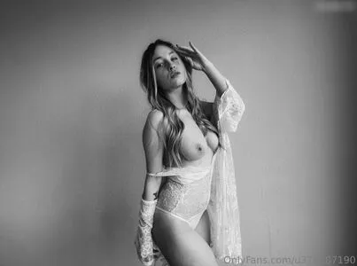 Tinuvielx Xluthien OnlyFans Leaked Free Thumbnail Picture - #gfC5GSpHtw