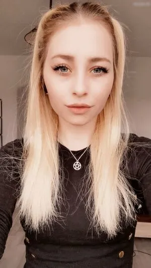 Tinuvielx Xluthien OnlyFans Leaked Free Thumbnail Picture - #wTFFfx7s3t