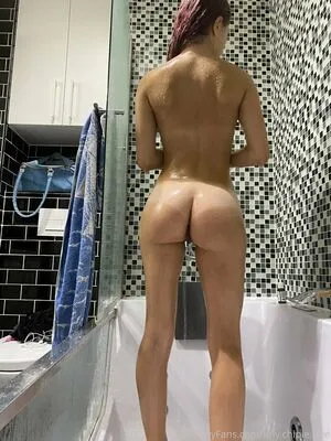 Tiny Chipie Free OnlyFans Leaked Free Thumbnail Picture - #1ZHUIWdxq3