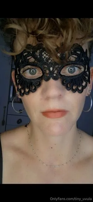 Tiny Uvula OnlyFans Leaked Free Thumbnail Picture - #QE9XtHIcap