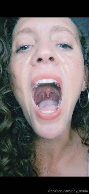 Tiny Uvula OnlyFans Leaked Free Thumbnail Picture - #yyhdnWYkMz