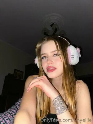 Tinyellie OnlyFans Leaked Free Thumbnail Picture - #0VpthUhXDu
