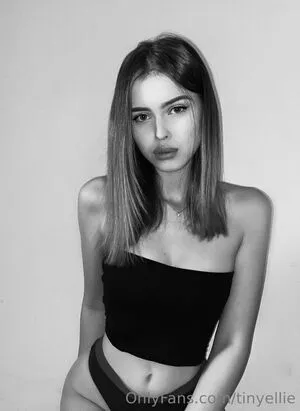 Tinyellie OnlyFans Leaked Free Thumbnail Picture - #N0pe8oDn6w