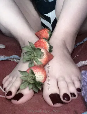 Tinykittie OnlyFans Leaked Free Thumbnail Picture - #8xxsszOOTf