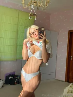 Tinyleyla OnlyFans Leaked Free Thumbnail Picture - #64liJuEV0K