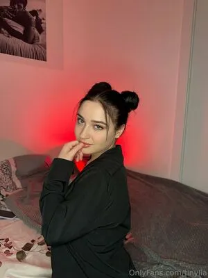 Tinyliaaaaaaaaaaaa OnlyFans Leaked Free Thumbnail Picture - #IlQt52b6FI