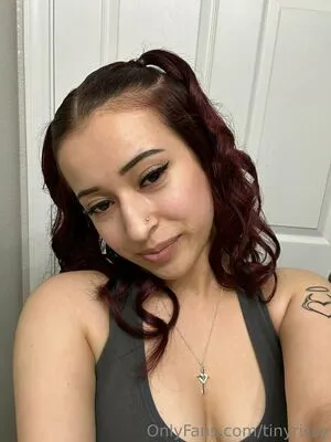 Tinyrissy OnlyFans Leaked Free Thumbnail Picture - #U3TIIF6ghh