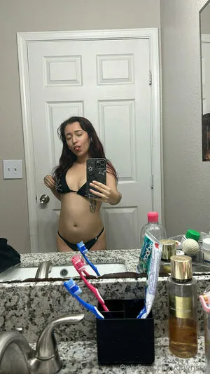 Tinyrissy OnlyFans Leaked Free Thumbnail Picture - #gKDLWSPHox