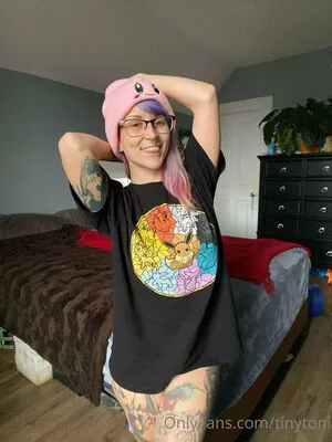 Tinytoni OnlyFans Leaked Free Thumbnail Picture - #QZGTEHg7K5