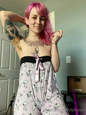 Tinytoni OnlyFans Leaked Free Thumbnail Picture - #nF2lqtrJgI
